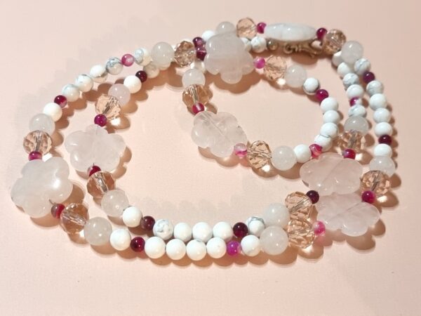 LJGN56 Pink Quartz Flower & Hewlett Necklace - Image 3