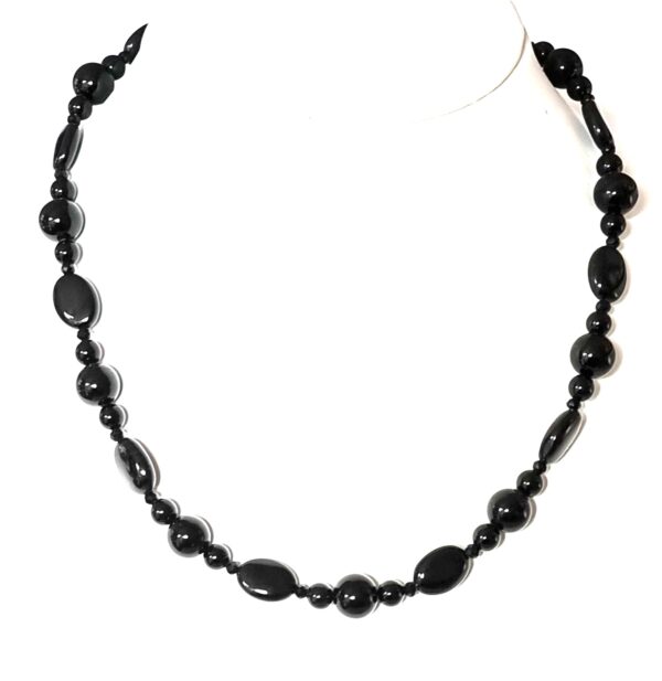 LJGN33 Onyx & Crystal Necklace