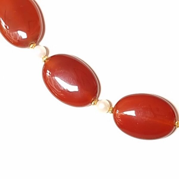 LJGN23 Medium Size Carnelian & Fresh Pearl Necklace. - Image 2