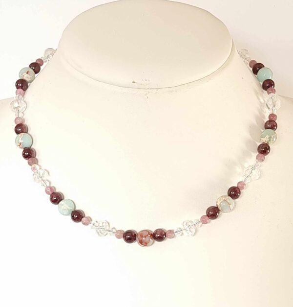 LJGN8 Sandstone, Crystal & Garnet Centred Necklace