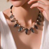 LJGN25 Fresh Water Pearl & Crystal Choker