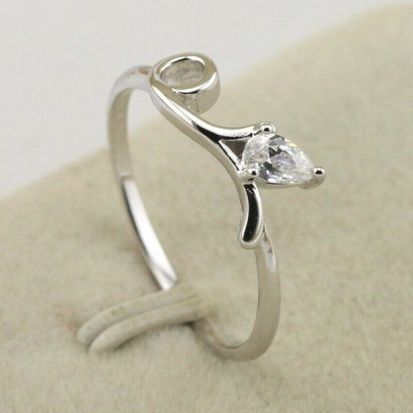 LJCR24 Silver Plated Teardrop Crystal Ring.