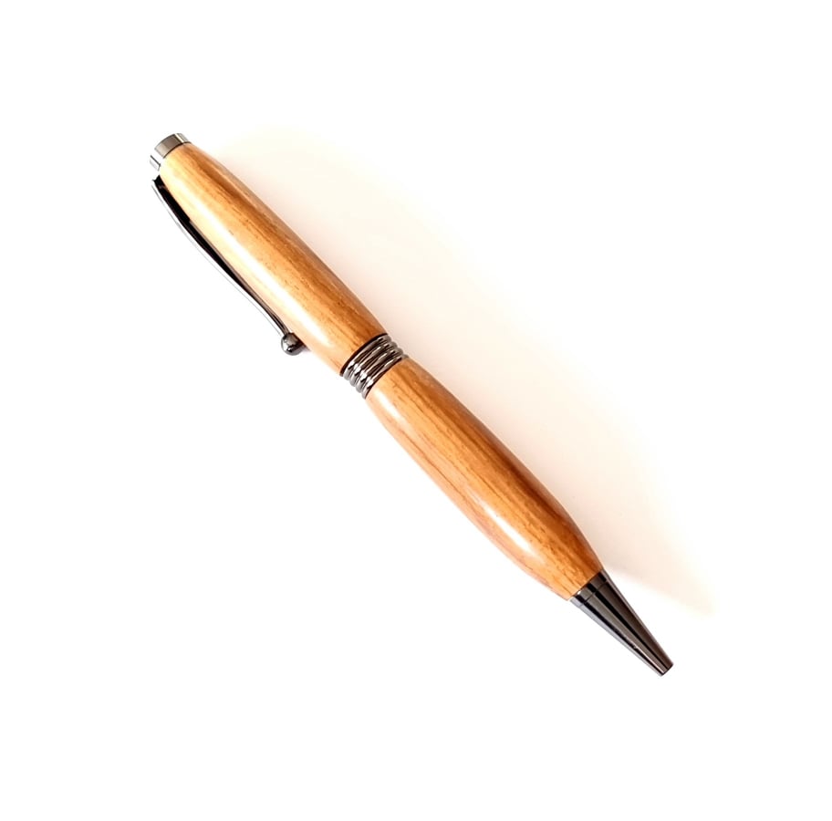 LJHMP456 Black Bean Pen