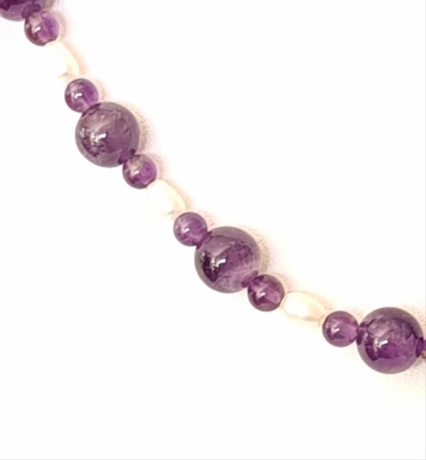 LJGN42 Amethyst & Fresh Pearl Centred Necklace - Image 2
