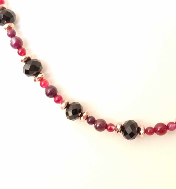 LJGN10 Pink Agate & Black Crystal Centred Necklace - Image 2