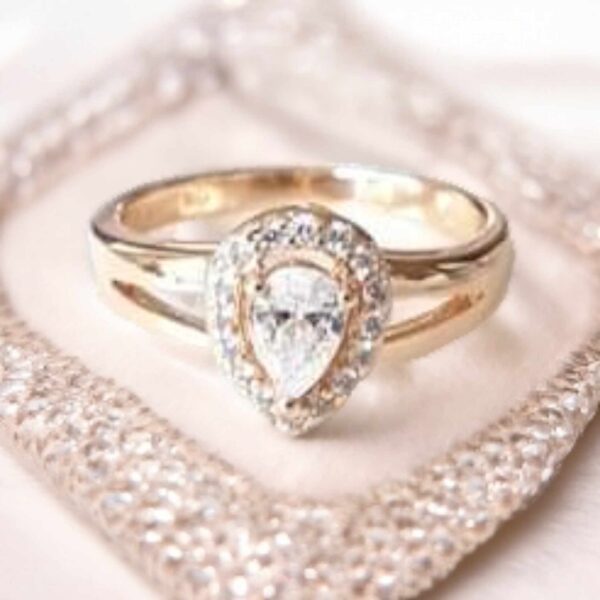LJPR67 Clear Glass Crystal Teardrop Ring