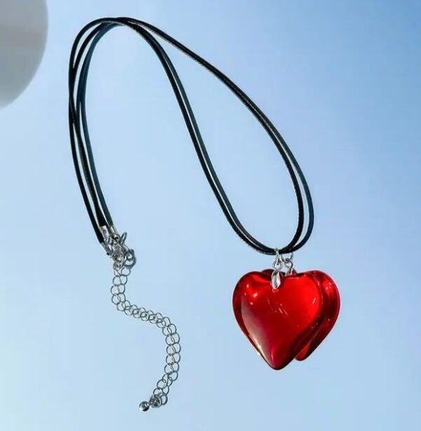 LJCN23 Large Red Glass Heart Necklace