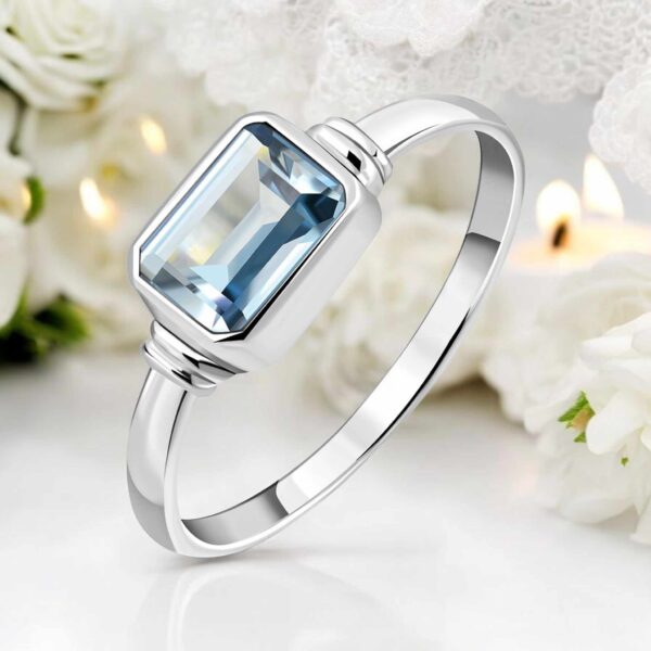 LJSSR7890 Blue Topaz Sterling Silver Ring
