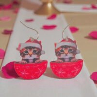 LJCHG34 Christmas Cat In A Bowl Earrings.
