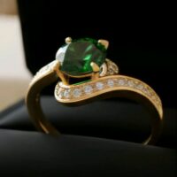 LJPR40 Green & Clear Crystal Ring