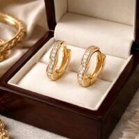 LJCE875 Gold Coloured Heart Earrings