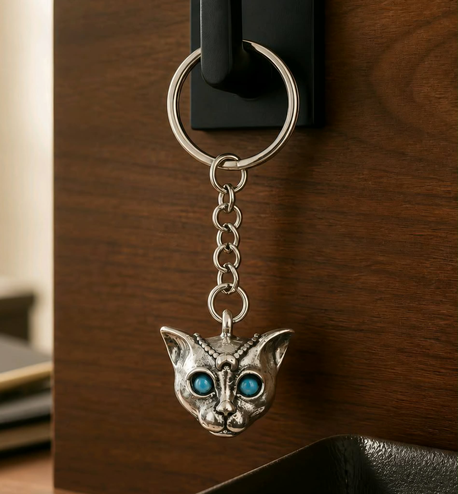 LJKR&C23 Cat Key Ring