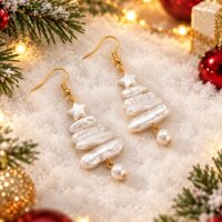 LJCG304 Plastic Pearl Christmas Tree Earrings